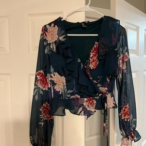 Cropped floral blouse